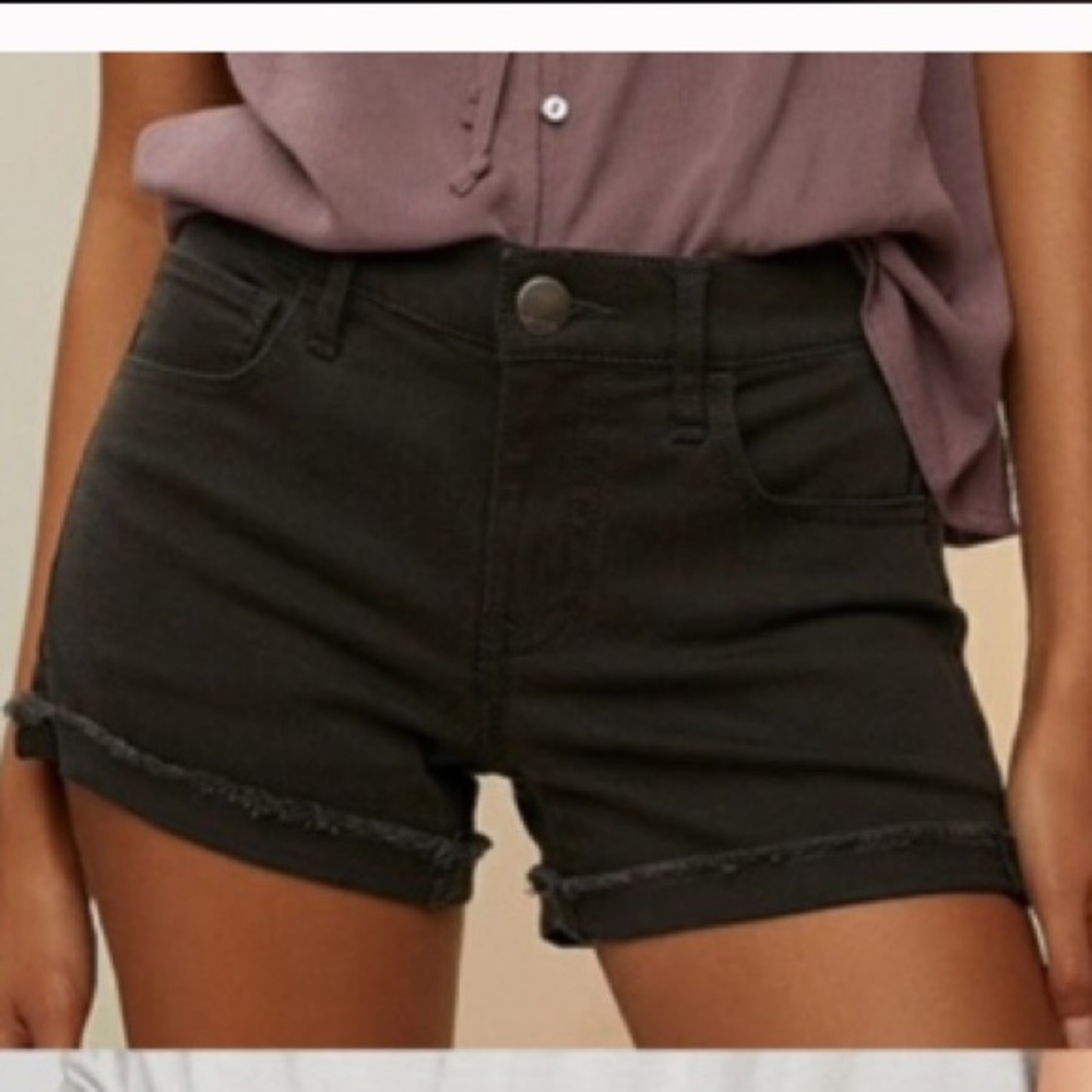 Express 4” Inseam Black Jean Shorts 4 NWT